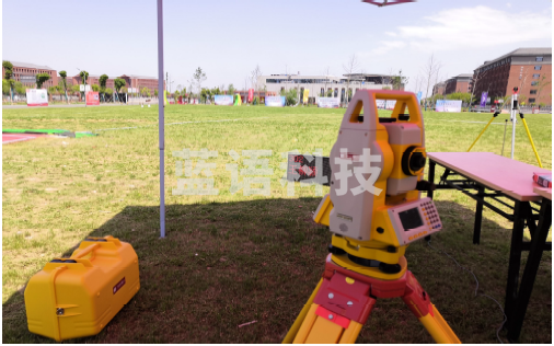 田赛激光测距仪 应用跳远，三级跳远，标枪，铅球，实心球，链球，铁饼，垒球，掷棒球等测量距离