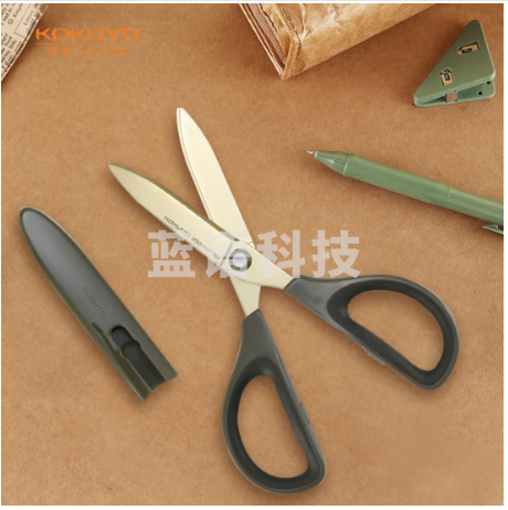 国誉(KOKUYO)SAXA飒飒剪·镀钛立体款剪刀 刀刃无缝不易黏胶 深棕色 WSG-HSPT251DS