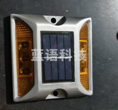 太阳能爆闪灯道路交通警示灯 道钉 货车尾灯防追尾边灯