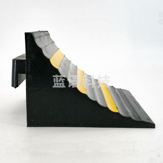 汽车轮胎止滑器 止退器挡车器 16*24*18cm