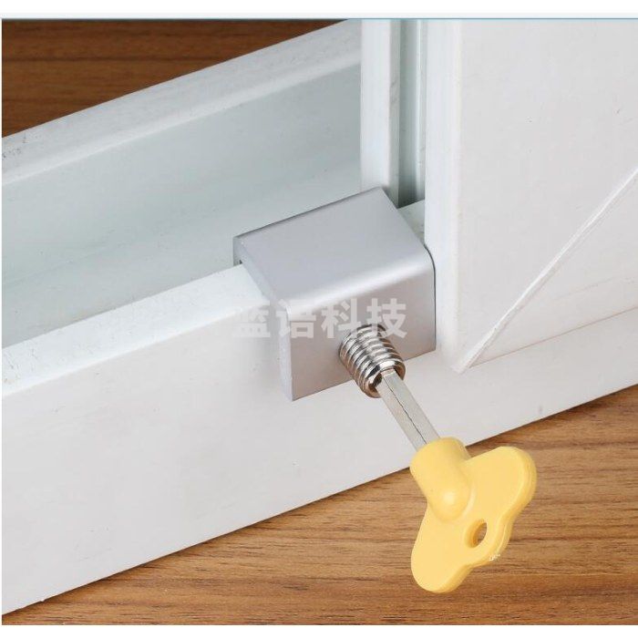 窗户锁扣 门窗锁 推拉门锁儿童防护安全锁神 限位器