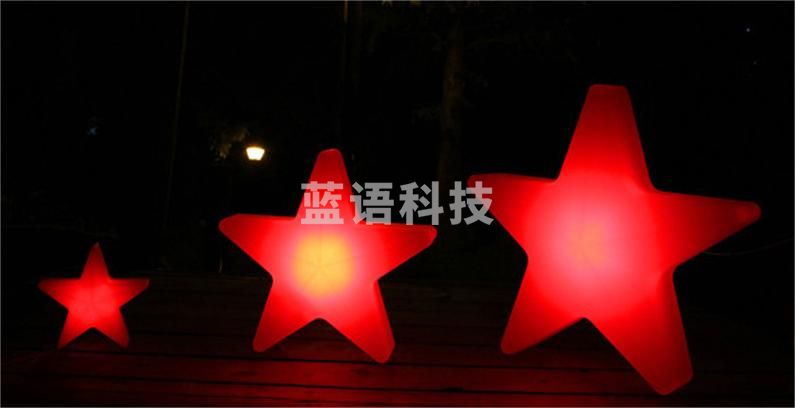 吊灯