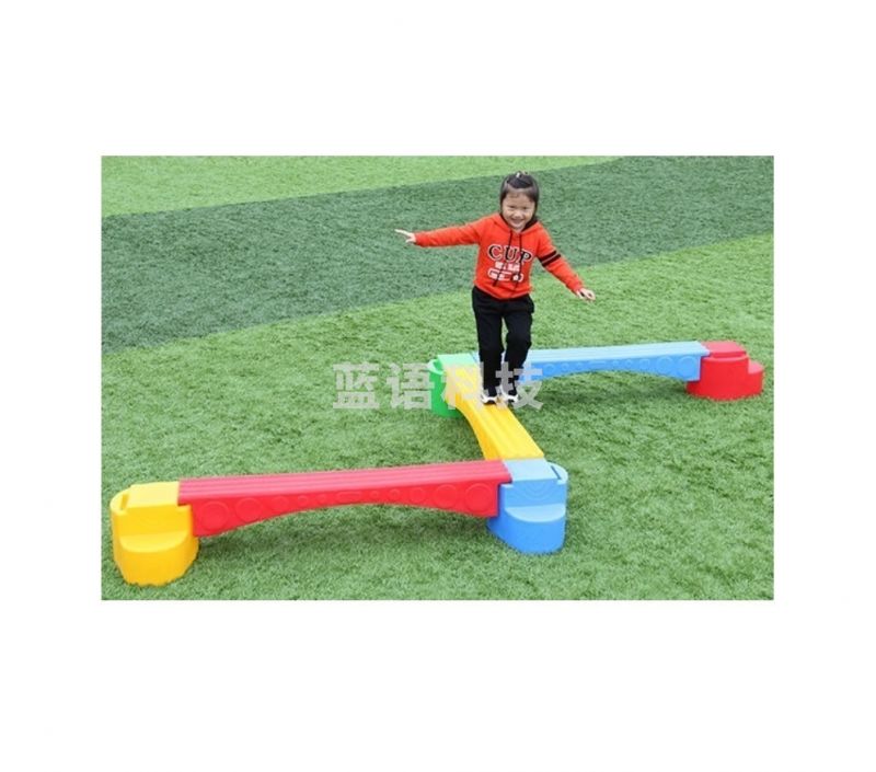 中塑高科 幼儿园户外小器械塑料平衡木 游乐场/体育场馆设施