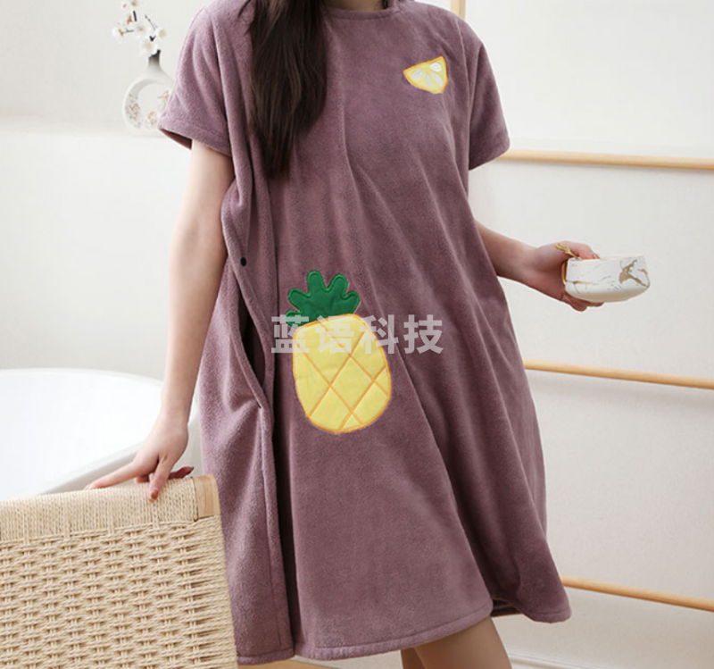 沐凡 可穿浴巾 珊瑚绒浴袍斗篷 紫色95*80cm