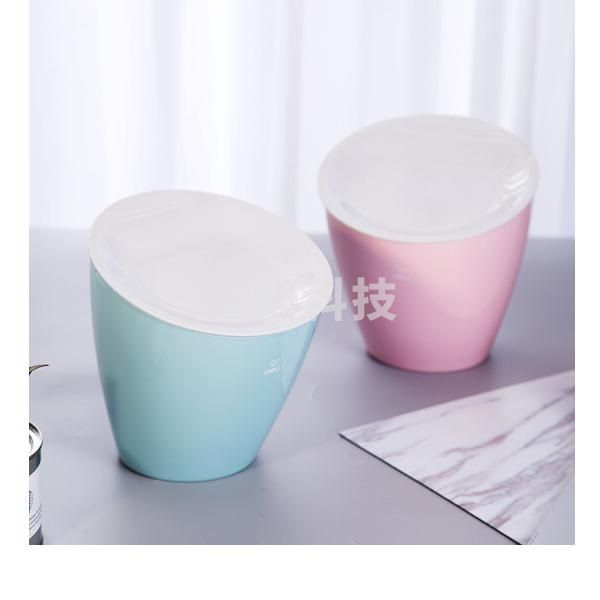 得力（deli） 18830  桌面垃圾桶1.8L翻盖(蓝色/粉色可选)