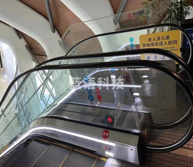 扶梯玻璃 YS093A033-45（CX202408201122484729）