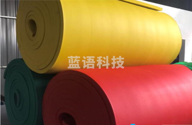 3厘米厚墙壁防撞保护软包(10米/卷)。