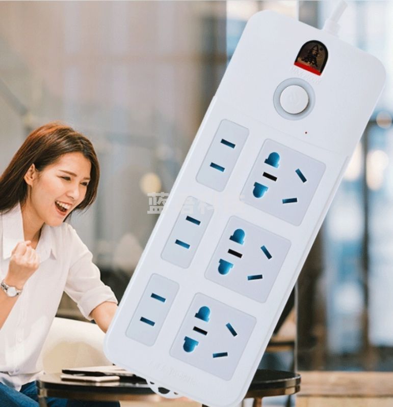 子弹头 TS-008-77 4.8M 6位 电源插座接线板(单位：个)