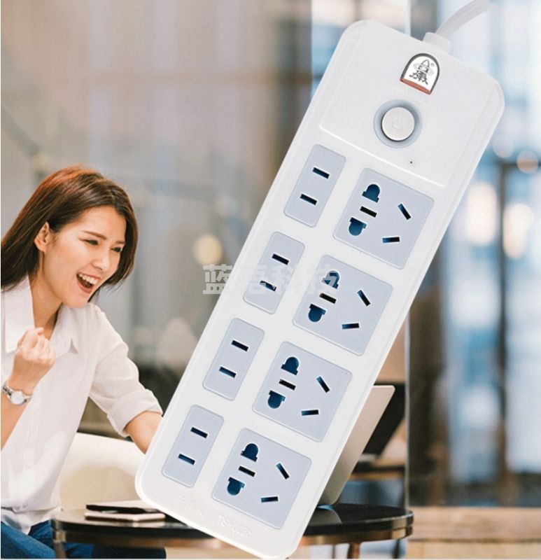 子弹头 TS-402 8位全长2.8米 儿童保护门 电源插座/插排/插线板/接线板/拖线板/插板 总控开关